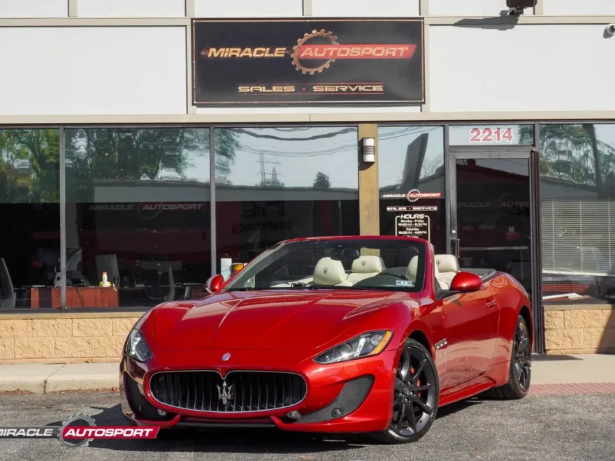 2013 Maserati Granturismo Sport photo 1