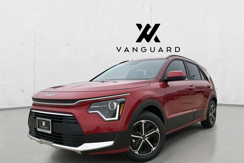 2025 Kia Niro LX photo 1