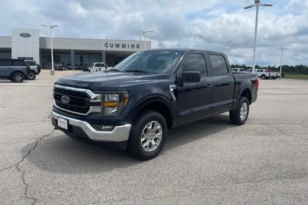 2023 Ford F-150 XL photo 1
