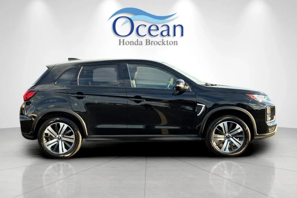 2022 Mitsubishi Outlander Sport SE photo 1