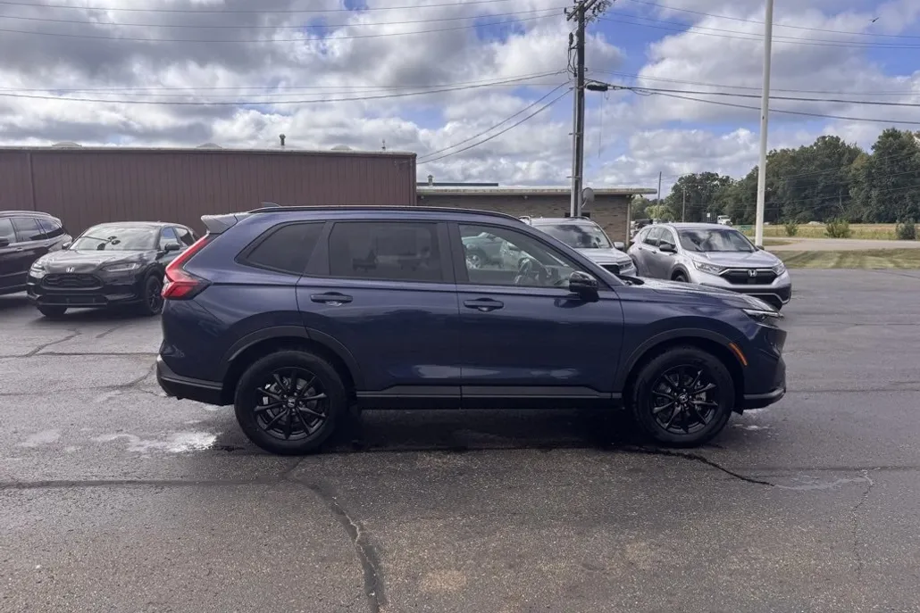2026 Honda CR-V Hybrid Sport-L photo 1