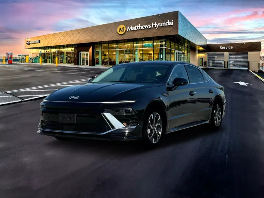 2025 Hyundai Sonata SEL photo 1