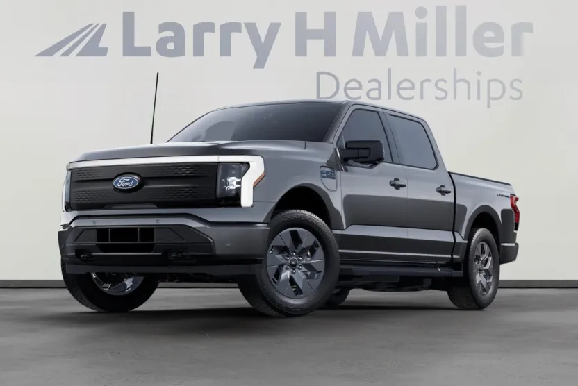 2025 Ford F-150 Lightning photo 1