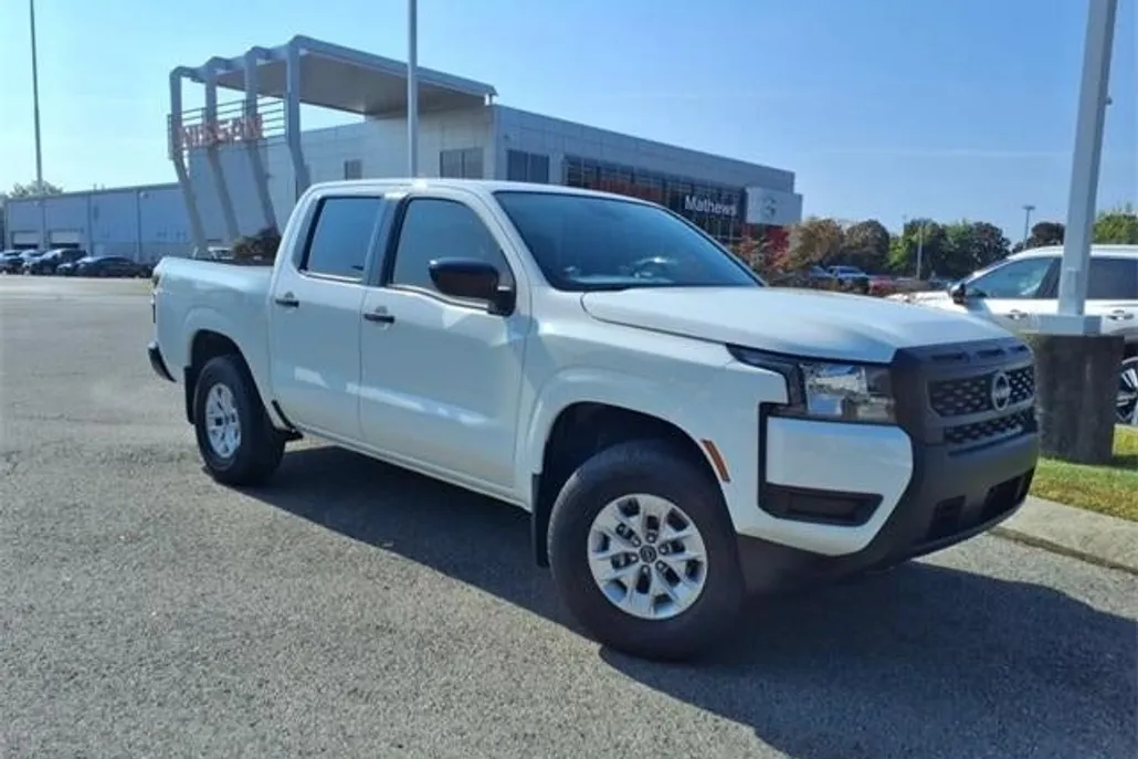 2025 Nissan Frontier Crew Cab S photo 1
