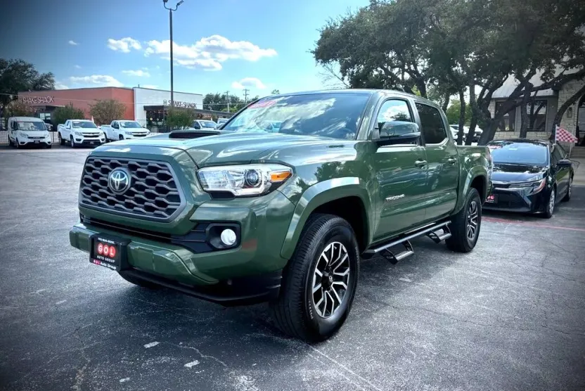 2021 Toyota Tacoma TRD Sport Double Cab photo 1