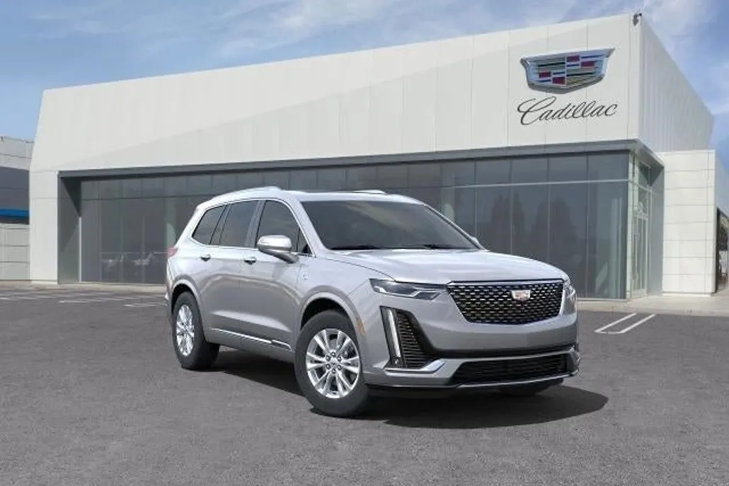 2025 Cadillac XT6 Luxury photo 1