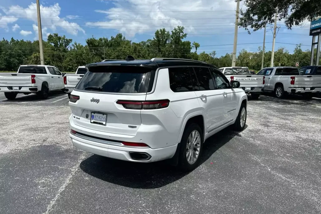 2021 Jeep Grand Cherokee L Summit photo 1