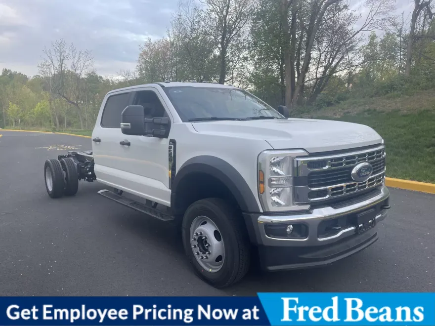 2025 Ford F-550 XL photo 1