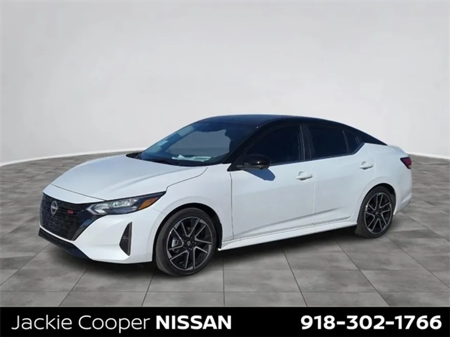2025 Nissan Sentra SR photo 1