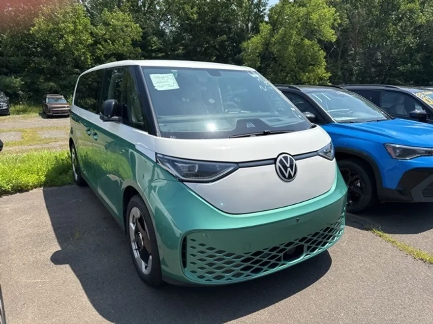 2025 Volkswagen ID. Buzz Pro Plus photo 1