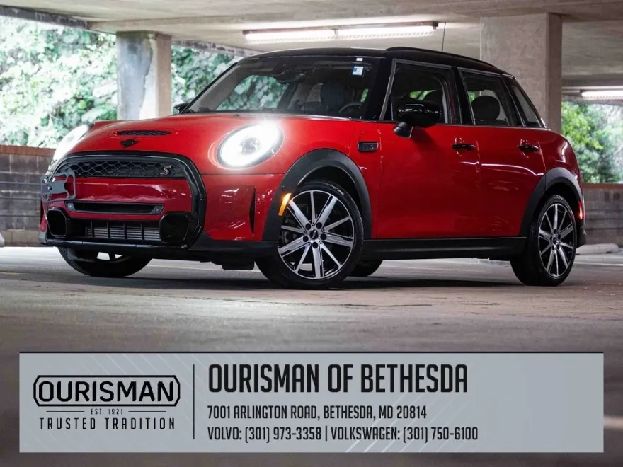 2024 Mini Cooper 4 Door Hardtop S Iconic photo 1