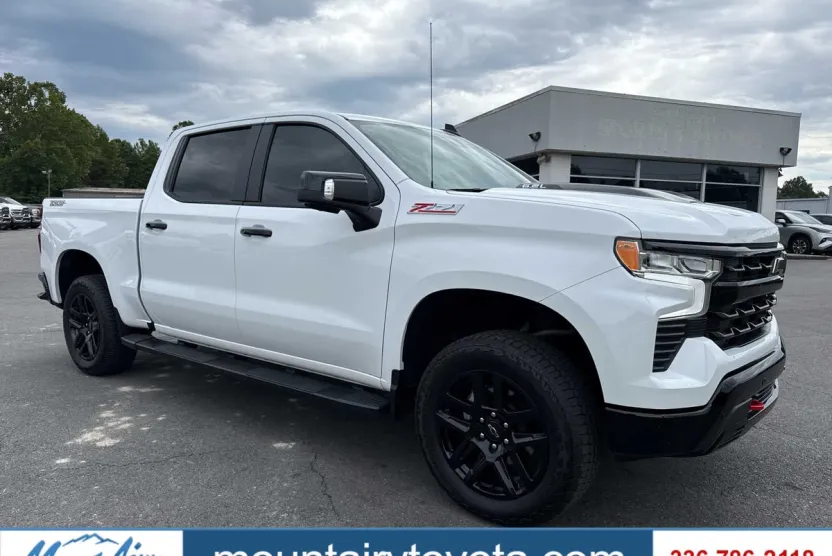2024 Chevrolet Silverado 1500 LT Trail Boss photo 1