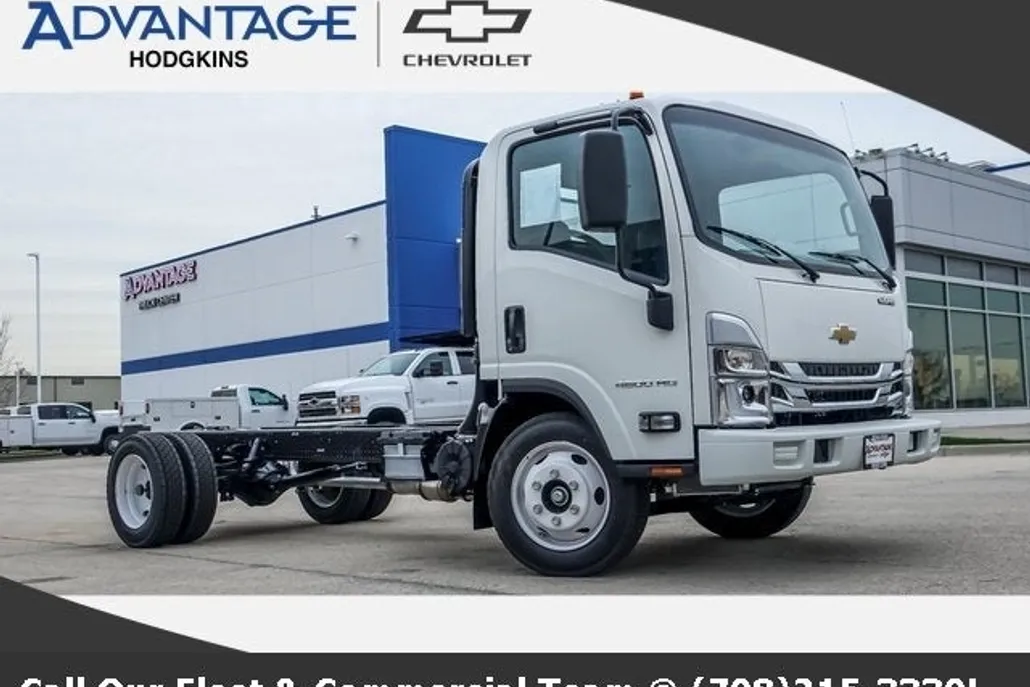 2025 Chevrolet Silverado 4500HD Base photo 1