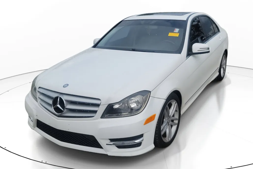 2013 Mercedes Benz C 250 Sedan photo 1