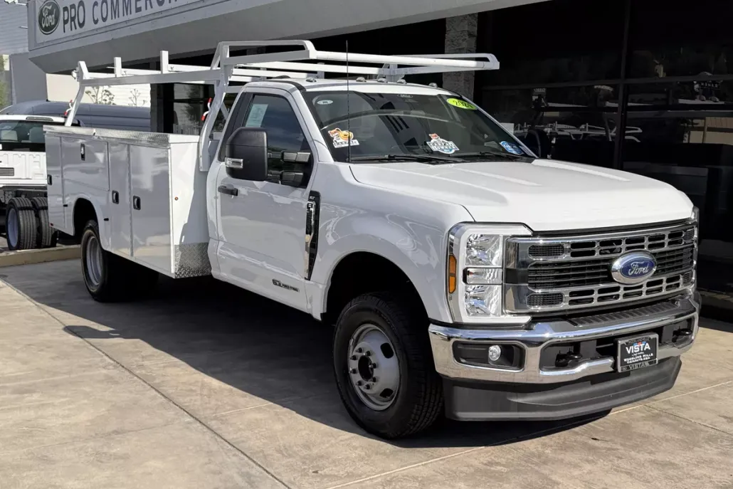 2024 Ford F-350 XLT photo 1