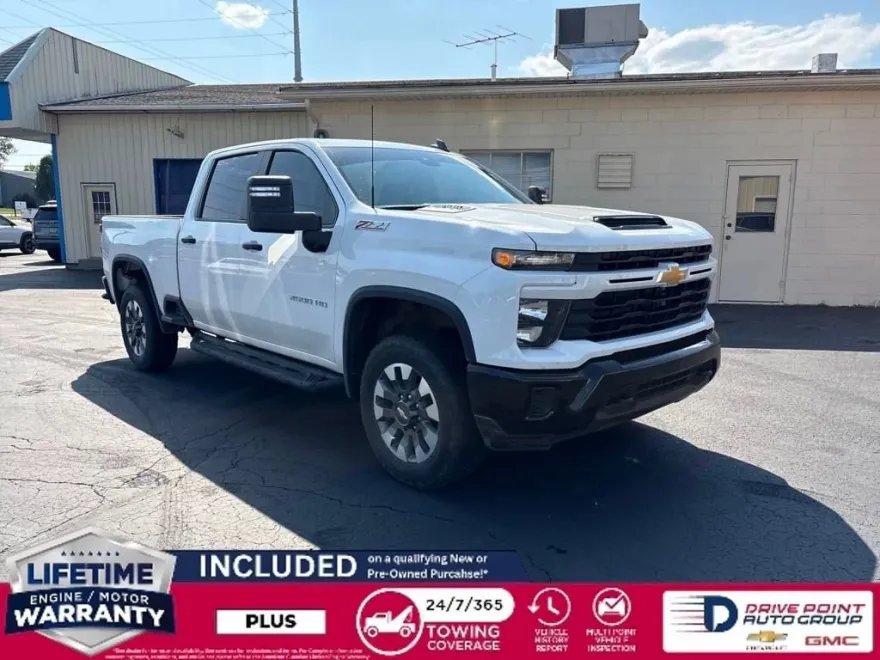 2024 Chevrolet Silverado 2500HD Custom photo 1