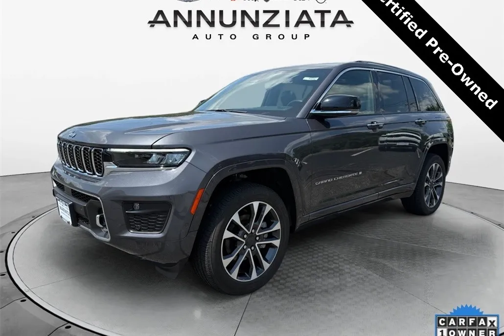 2022 Jeep Grand Cherokee Overland photo 1
