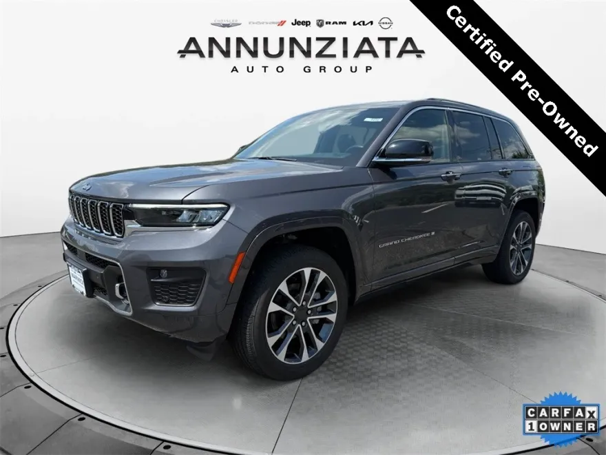 2022 Jeep Grand Cherokee Overland photo 1