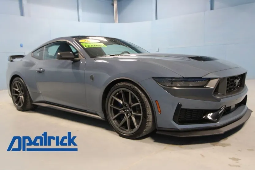 2025 Ford Mustang Dark Horse photo 1