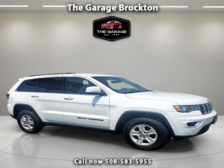 2017 Jeep Grand Cherokee Laredo photo 1
