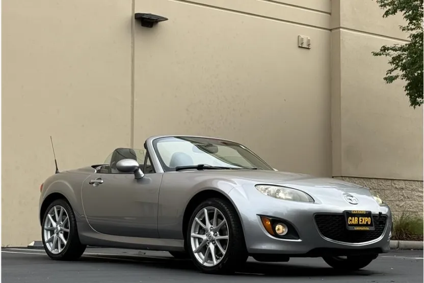2012 Mazda MX-5 Miata Miata Grand Touring photo 1