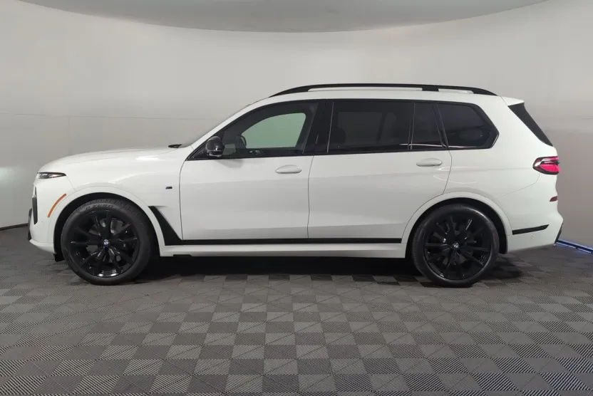 2026 Bmw X7 M60i photo 1