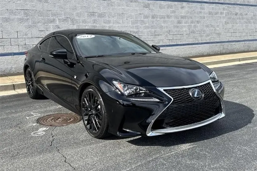2017 Lexus RC 200t photo 1