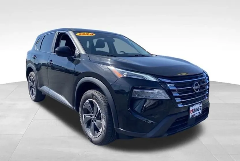 2024 Nissan Rogue SV photo 1