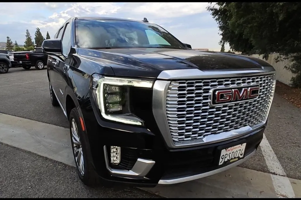 2022 Gmc Yukon XL Denali photo 1