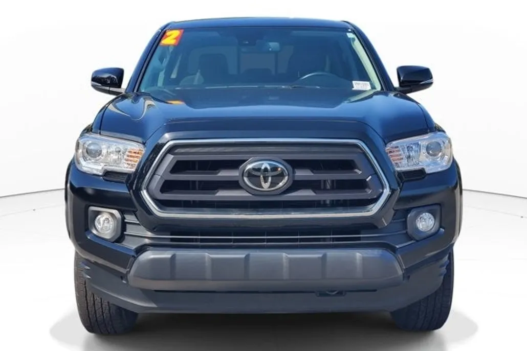 2022 Toyota Tacoma SR5 Double Cab V6 photo 1