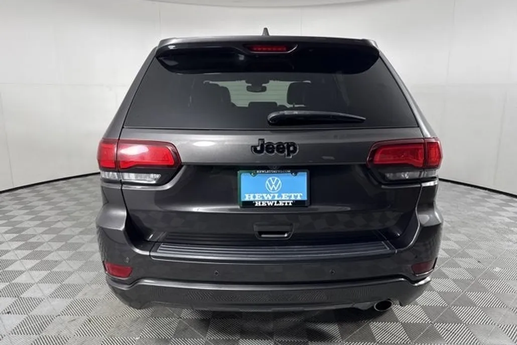 2020 Jeep Grand Cherokee Altitude photo 1