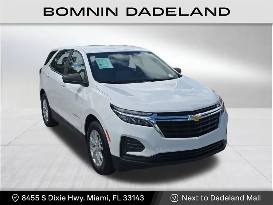 2023 Chevrolet Equinox LS photo 1