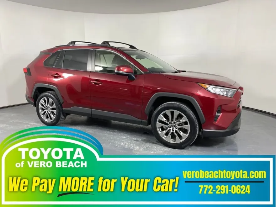 2020 Toyota RAV4 XLE Premium photo 1