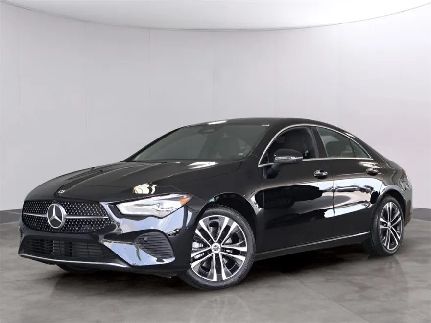 2025 Mercedes Benz CLA 250 4MATIC photo 1