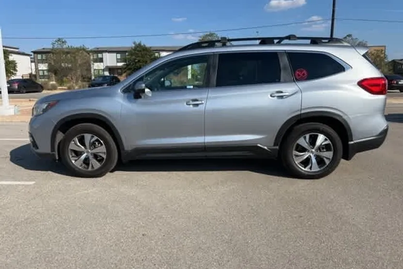 2020 Subaru Ascent Premium photo 1