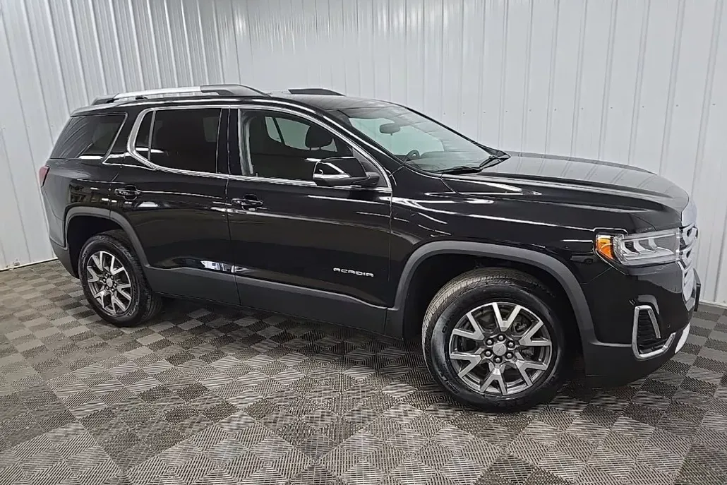 2023 Gmc Acadia SLE photo 1