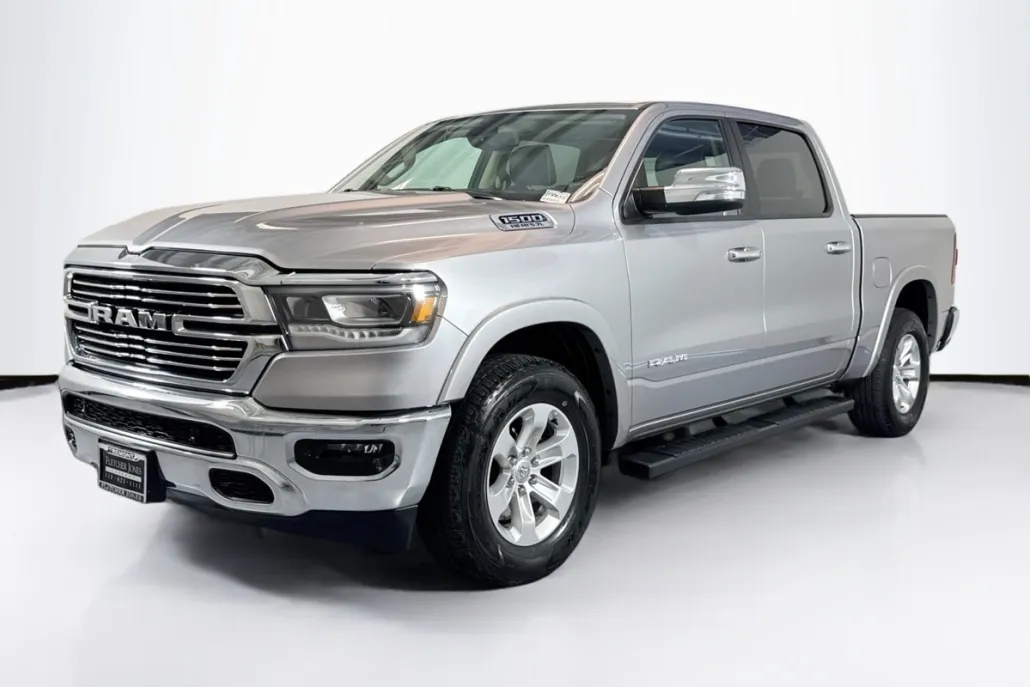 2019 Ram 1500 Laramie photo 1