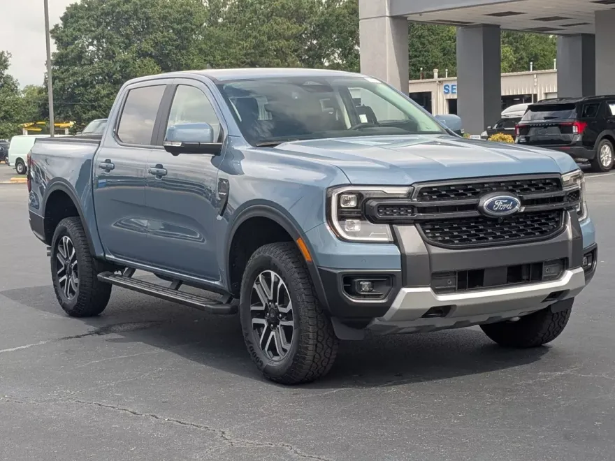 2025 Ford Ranger Lariat photo 1