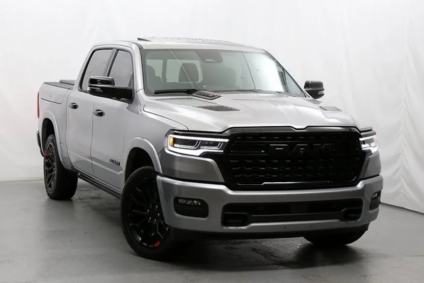 2025 Ram 1500 Limited photo 1