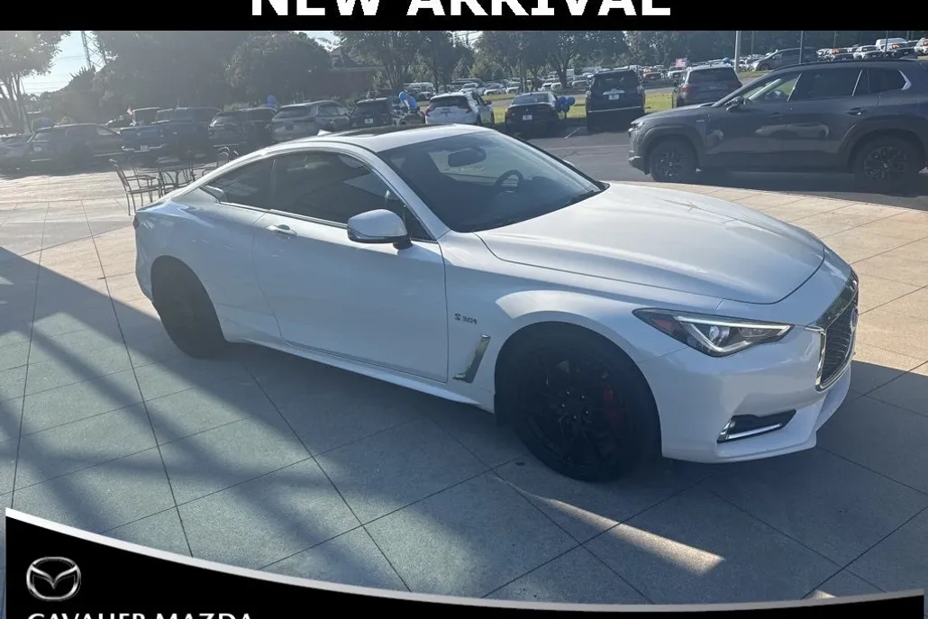 2018 Infiniti Q60 Red Sport 400 photo 1