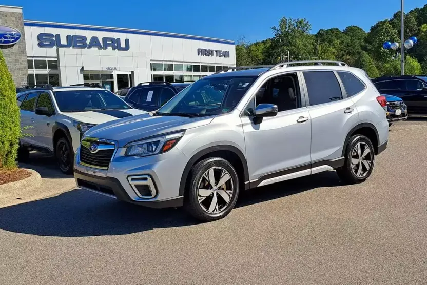 2020 Subaru Forester Touring photo 1