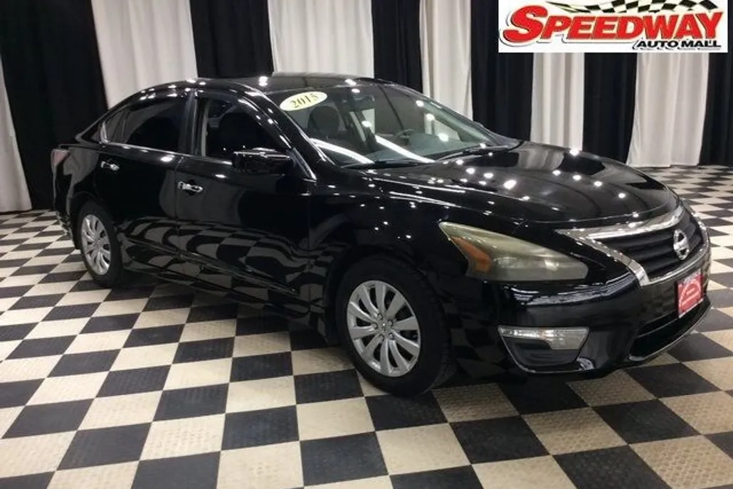 2015 Nissan Altima 2.5 S photo 1