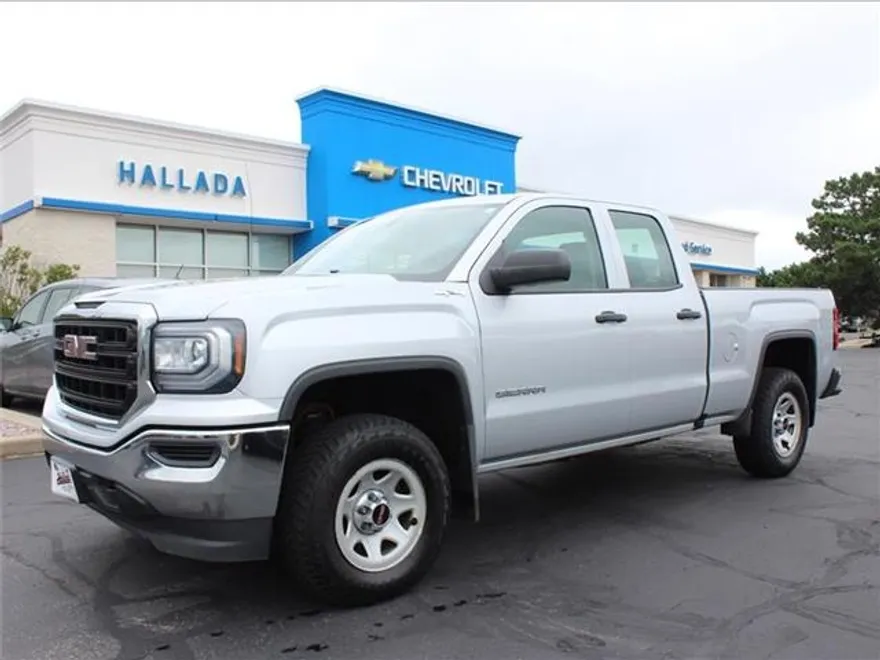 2017 Gmc Sierra 1500 Base photo 1