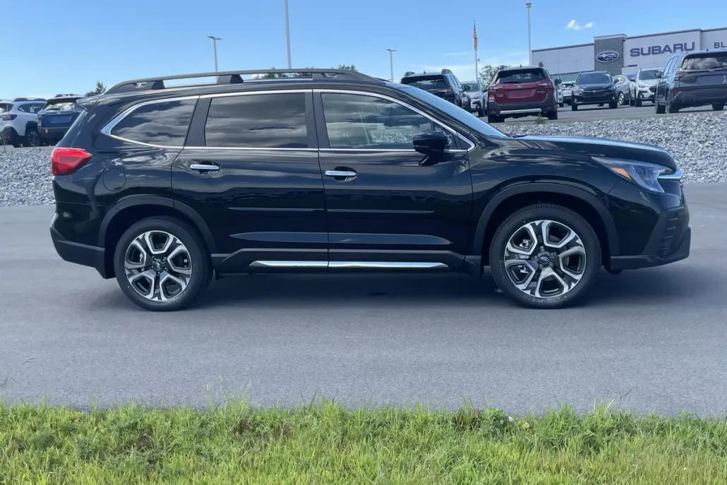 2025 Subaru Ascent Touring photo 1