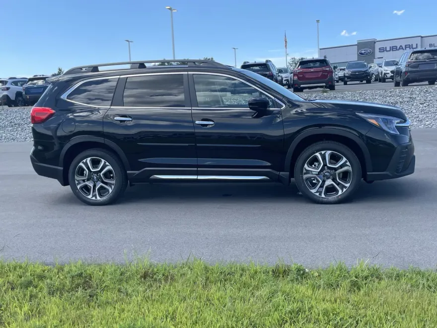 2025 Subaru Ascent Touring photo 1