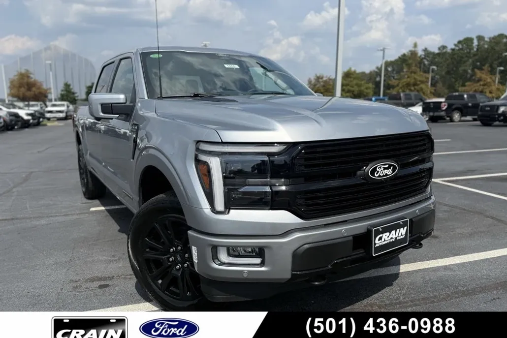 2025 Ford F-150 Platinum photo 1