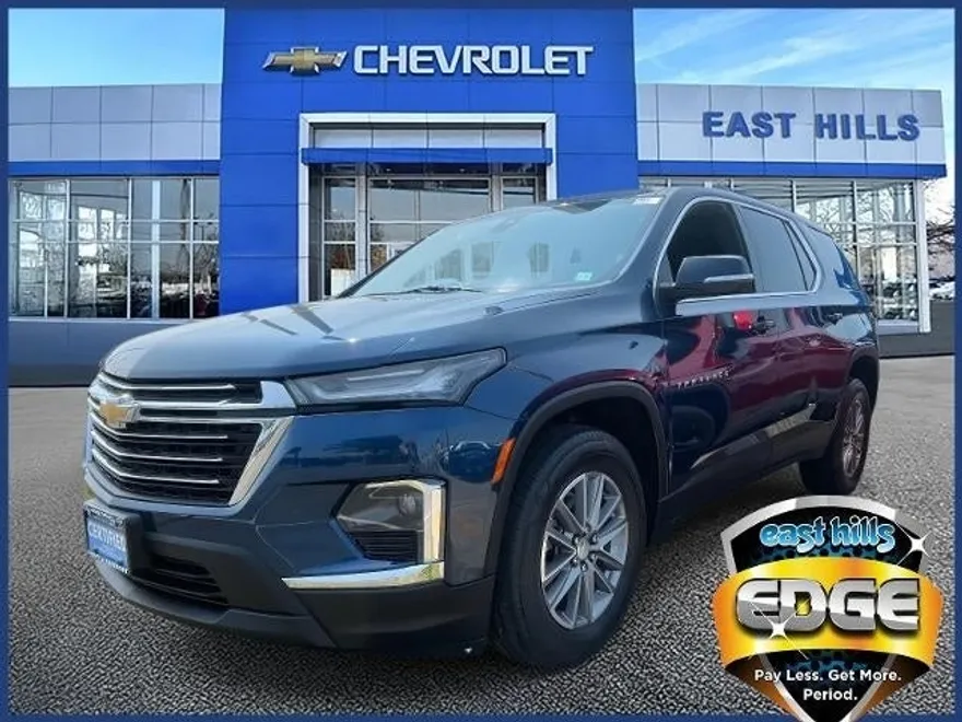 2022 Chevrolet Traverse Cloth 1LT photo 1