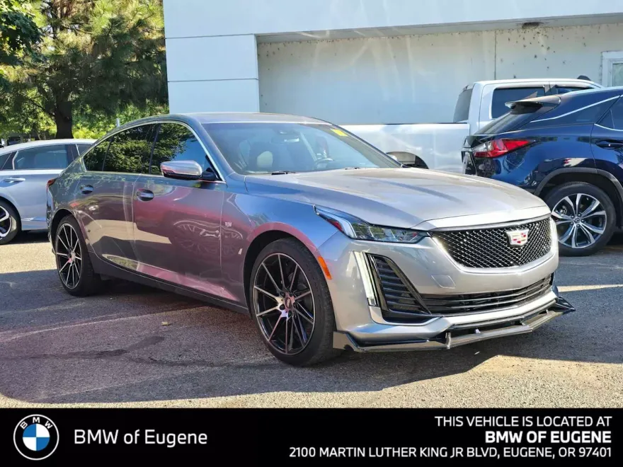 2022 Cadillac CT5 Luxury photo 1