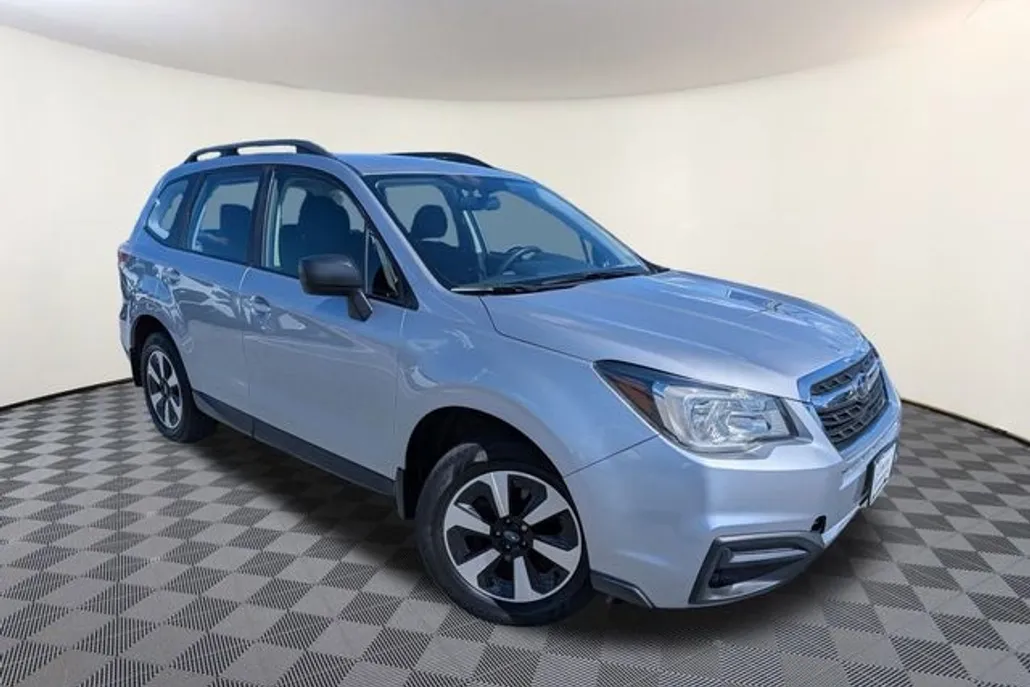 2018 Subaru Forester 2.5i photo 1
