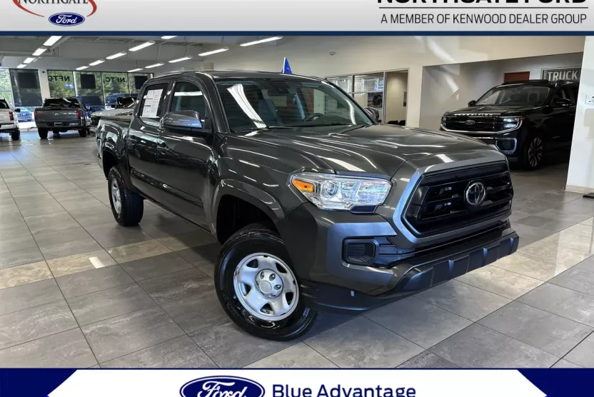2023 Toyota Tacoma SR V6 photo 1